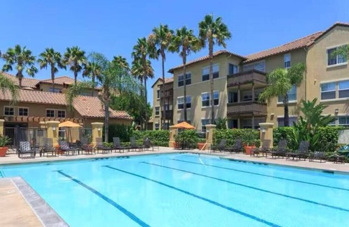 Tustin Apartment | Spacious 1BR Home Near Woodbury Town Center
