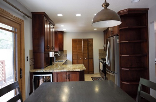 Castro Valley House | Spacious,2300 sqft,3BR/2.5BA Entire Castro Valley Home. 1 California King,3Queen