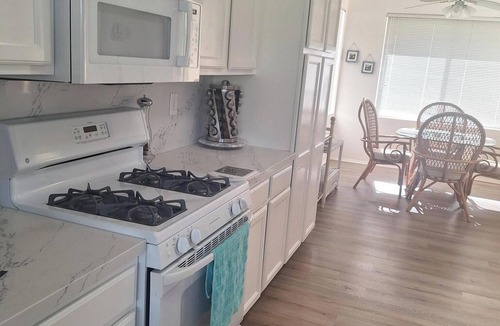 Desert Palms House | Spacious 3-bedroom home with an unattached Casita on the golf course.