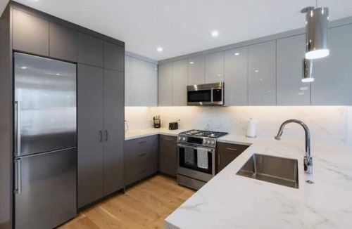 Inner Mission Apartment | Spacious 3 Br w Rooftop Deck, A/C, work desks- San Francisco Life Real Estate nn