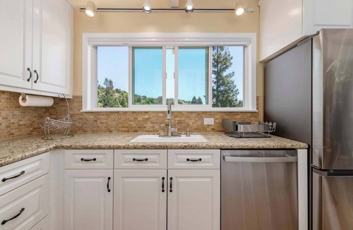 San Rafael House | Spacious 3BR/3BA Getaway Home in San Rafael