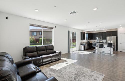 Folsom House | Spacious 3BR Home with Charming Backyard home