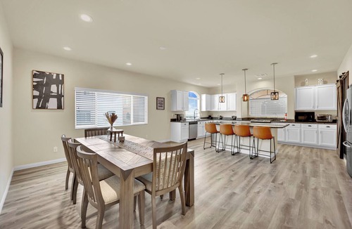 Arden House | Spacious 4,000 Sq Ft Home 5BR 2 Primary Suites Park Across Street Near Strip