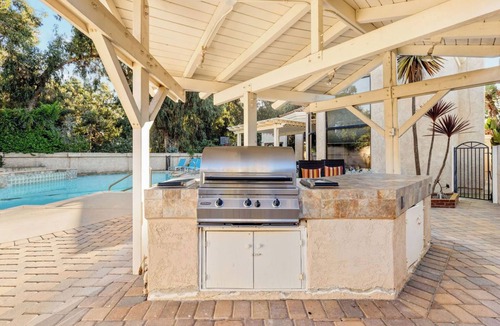 Huntington Beach House | Spacious 4-bedroom house in awesome Huntington Beach with Pool/Park/Games