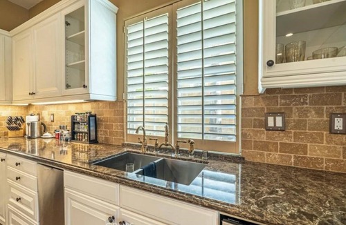 Valencia House | Spacious 4-bedroom house in excellent Santa Clarita with AC