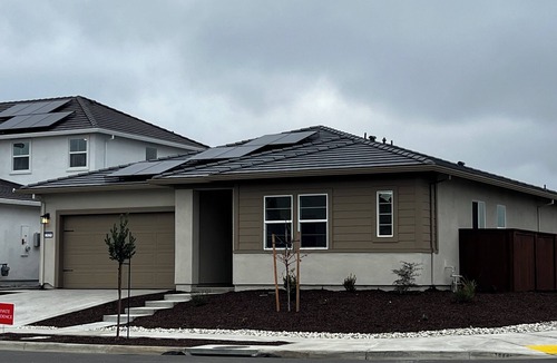 Woodland House | Spacious 4-bedroom house with WiFi and AC in welcoming Woodland CA