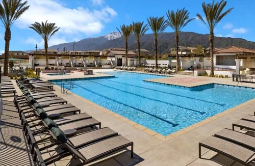 Fontana House | Spacious 4-bedroom house in peaceful Fontana with AC