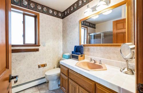 Tahoe Village House | Spacious 4 Bedroom Retreat Near Lake Tahoe- Comfort and Views