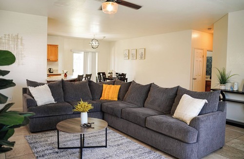 Pumpkin Center House | Spacious 4-bedroom house/comfy beds