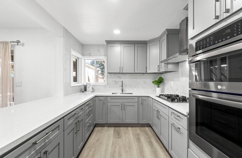 Pomona House | Spacious 4BR Retreat in Pomona- Sauna + Hot Tub + Massage Chair