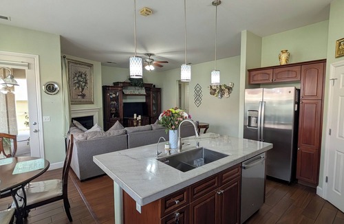 Fresno House | Spacious 5-bedroom 3-bath house in NW Fresno