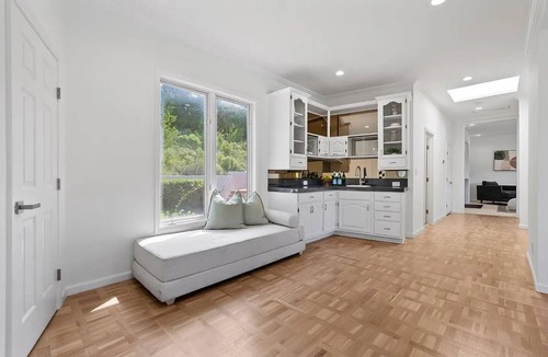 Saratoga House | Spacious 5-bedroom estate in charming Saratoga with Amazing view