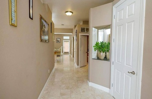 Elk Grove House | Spacious 5-bedroom house in delightful Elk Grove with AC, WiFi,fitness equipment