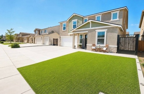 Pumpkin Center House | Spacious 5-bedroom house in beautiful Bakersfield with AC