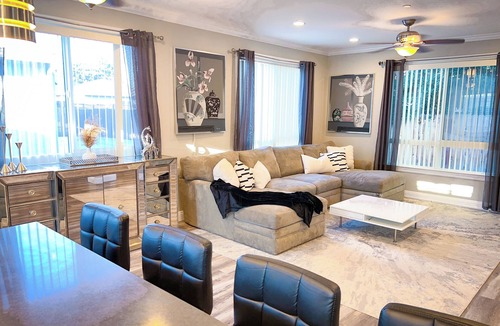 Santa Clara House | Spacious 7-bedroom/7-Bath in enchanting neighborhood of Santa Clara