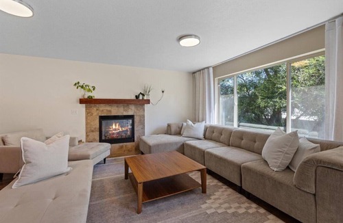 North Spokane House | Spacious and comfortable 5-bedroom house near Whitworth University