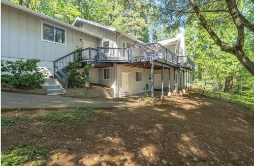 Glencoe Cabin | Spacious Arnold Retreat , Sleeps 18, 3 Private Acres