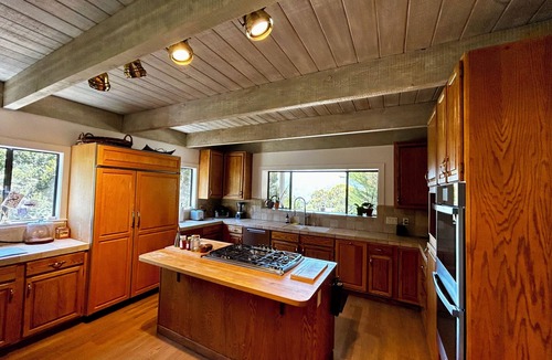 Carmel Valley House | Spacious & Artful: Private, Sophisticated Retreat with Scenic Canyon Views