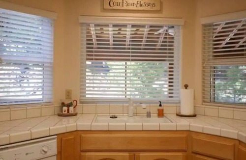 Shaver Lake Ski Chalet | Spacious cabin with game room free WIFI & parking