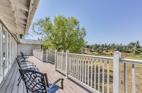 Yosemite Lakes House | Spacious Coarsegold Getaway ~ 34 Mi to Yosemite!