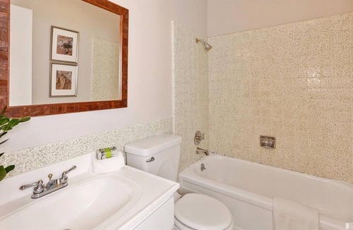Noe Valley Condo | Spacious Condo with View in Noe Valley