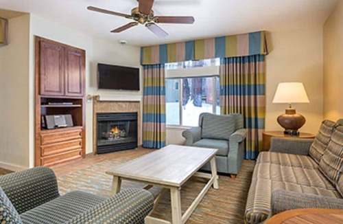 Round Hill Village Resort | Spacious condo with Resort amenities in South Lake Tahoe