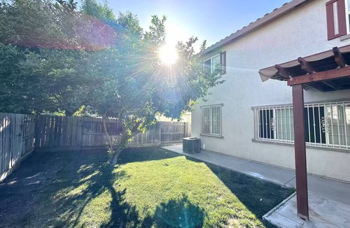 Stockton House | Spacious Family Home, Beautiful Yard & Game Room