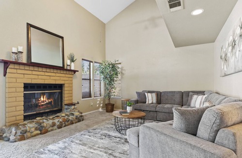 Turlock House | Spacious Home w/Pool Near Campus