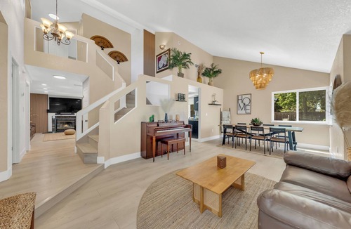 Sacramento House | Spacious Japandi 4-bedroom house + Pool