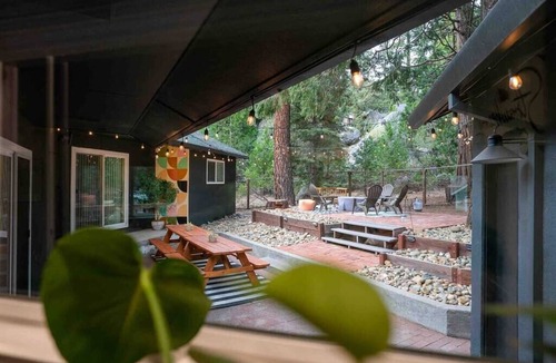 Strawberry House | Spacious Modern Mountain Home - Pinecrest & Dodge
