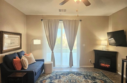 Providence Apartment | Spacious studio in fabulous Las Vegas with WiFi, AC