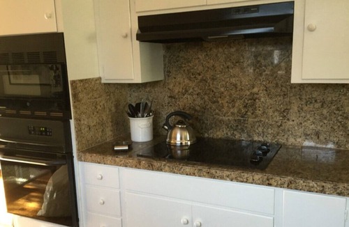Downtown Burlingame House | Spacious Two Bedroom Vacation Rental