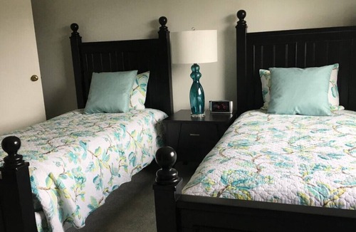 Downtown Burlingame House | Spacious Two Bedroom Vacation Rental