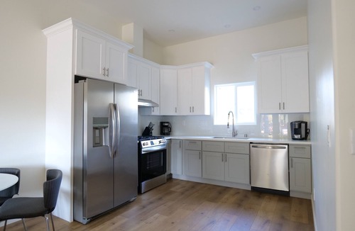 Mission Hills House | Spanish 3b/3b Villa with Central ac in San Fernando Valley