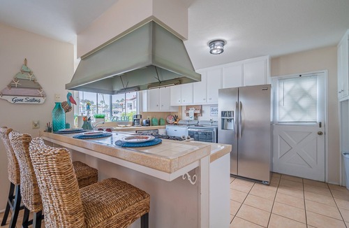 San Clemente Condo | Sparkling Ocean view, 3 min Walk to Beach, pier, downtown, 3 patios, central air