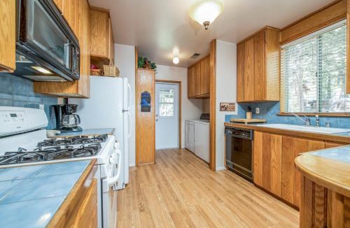 Shaver Lake House | Sparrow Cove