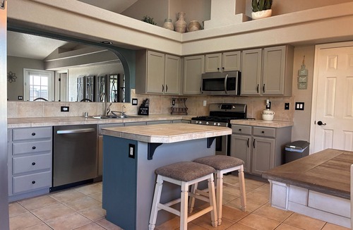 Mohave Valley House | SPECTACULAR SUNSET VIEWS- FABULOUS POOL AND SPA HOME!