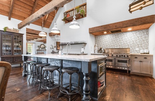 Cambria House | Spectacular Views on 160 Acre Stunning Ranch House