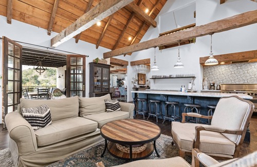 Cambria House | Spectacular Views on 160 Acre Stunning Ranch House