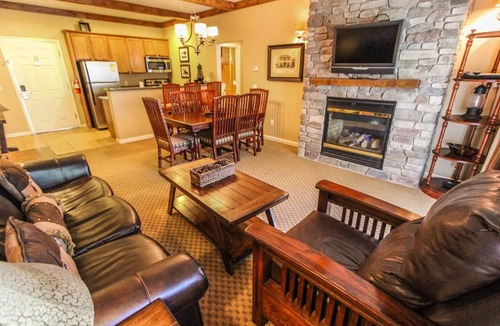 Genoa Condo | Spend July 4, 2023 week in the Tahoe Area