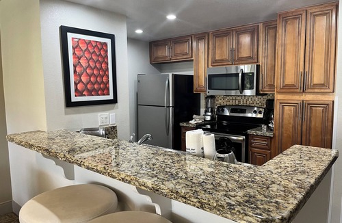 Cathedral City Resort | Spring Break at beautiful Hyatt Vacation Club resort Sunday to Sunday 7 nights