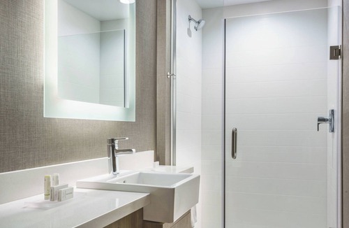 Belmont Hotel | SpringHill Suites by Marriott Belmont Redwood Shores