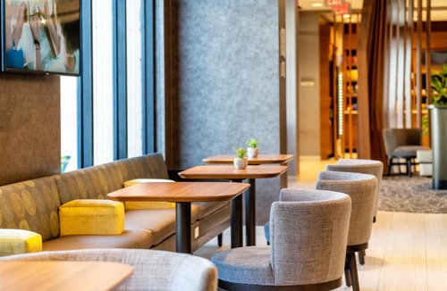 Oakland Hotel | SpringHill Suites by Marriott Oakland Airport