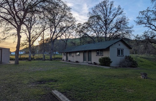 Squaw Valley Cabin | Squaw Valley Motel Room #4