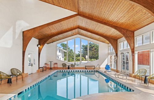 Munras Avenue Hotel | Stargazer Hotel