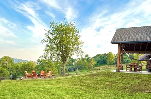 Miramonte House | Starview Ranch: 3 homes w/7 bdrms, pool, sauna, spa & gym on 50 beautiful acres