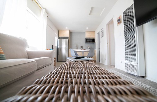 Silver Strand House | Stay in the charming SilverStrand neighborhood, 2 min walk to the sand-dogs ok!