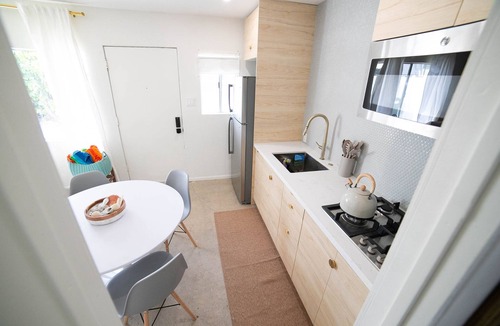 Silver Strand House | Stay in the charming SilverStrand neighborhood, 2 min walk to the sand-dogs ok!