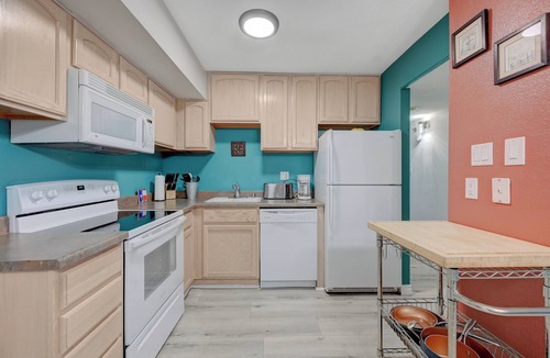 Las Vegas Strip Apartment | Stay Together Suites | Center Strip PH