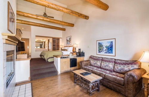Bass Lake Hotel | Steps from the Lake w/Breakfast (Select Stays) & Enjoy Access to Onsite Pool